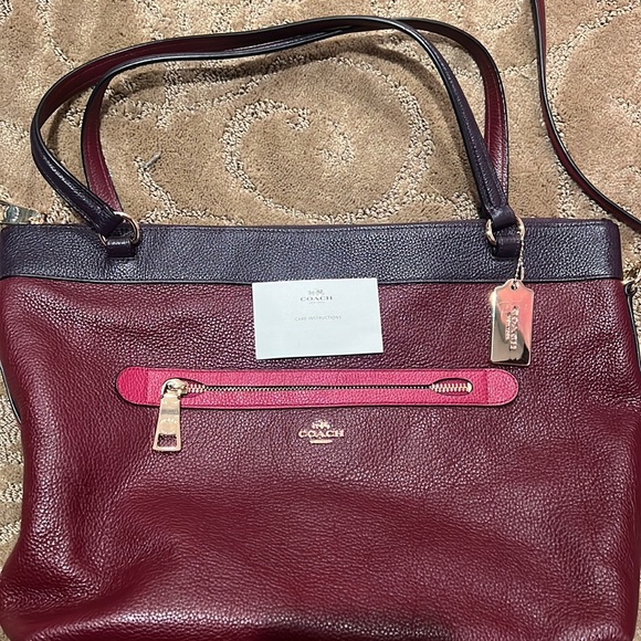 Never Used Large Coach Purse/Crossbody - Picture 2 of 6